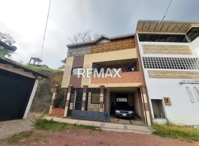 Se Vende Casa en la Laguna de Palmira, Municipio Guásimos, Edo. Táchira