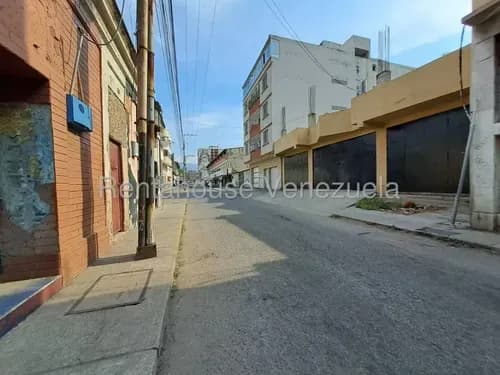 Local En Alquiler A Pie De Calle En Avenida Miranda Maracay. Ljsa 26-2097