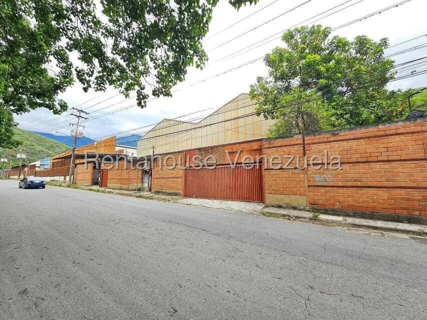 Comercial (Local Comercial) en Venta en La Guairita, Miranda