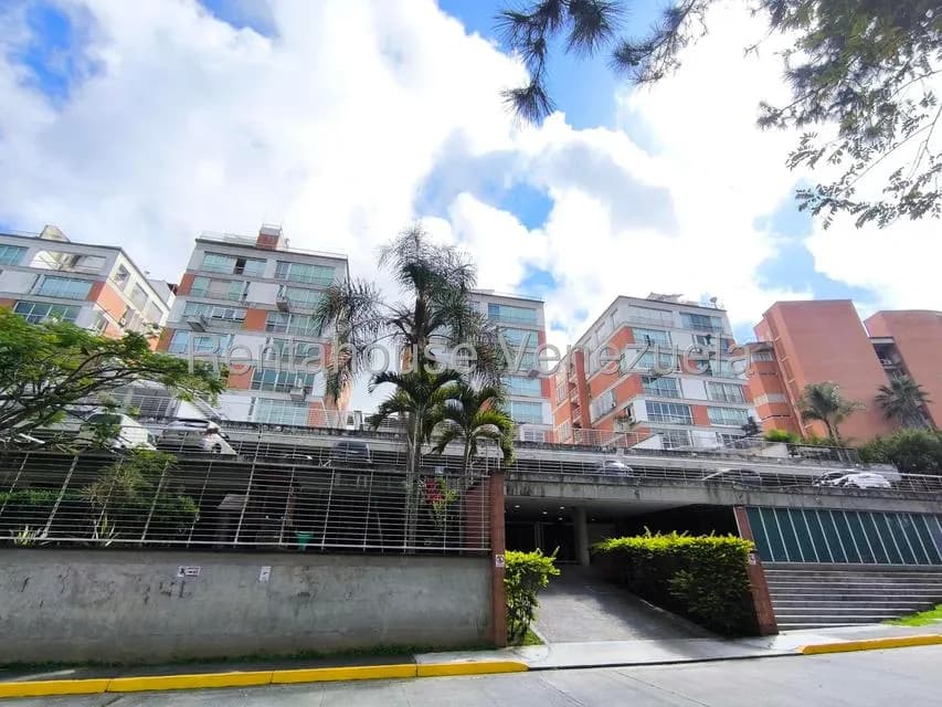 Apartamento (Duplex) en Venta en Villa Nueva Hatillo, Distrito Metropolitano