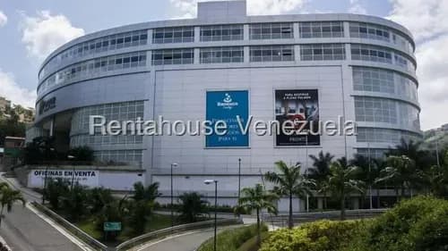 Oficina En Venta En Cerro Verde Operativa En Centro Comercial De Vanguardia #26-7719 Magaly