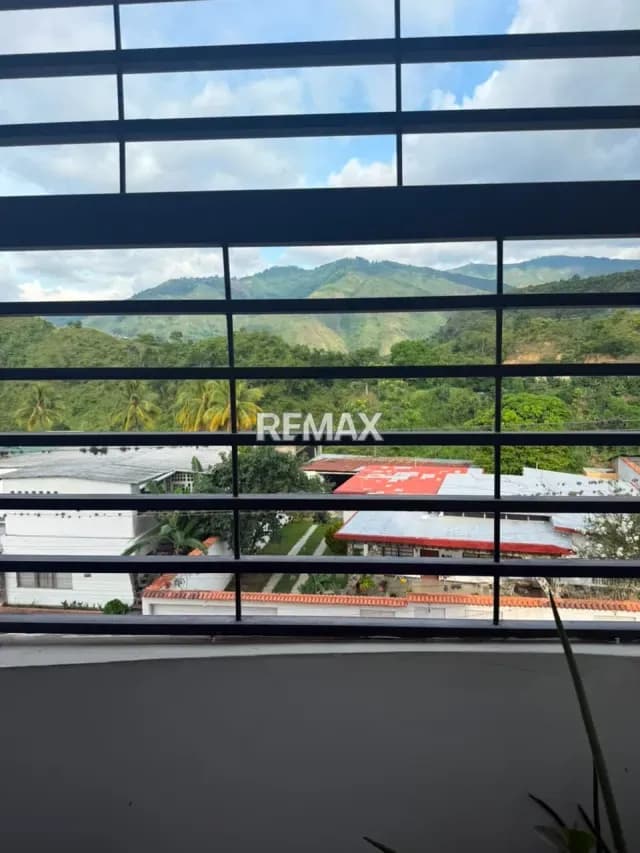 En venta espacioso apartamento en conjunto Residencial a Humbolt