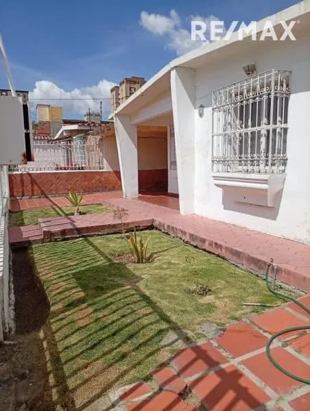 Casa en Venta Urb. Fundalara Barquisiemeto Este