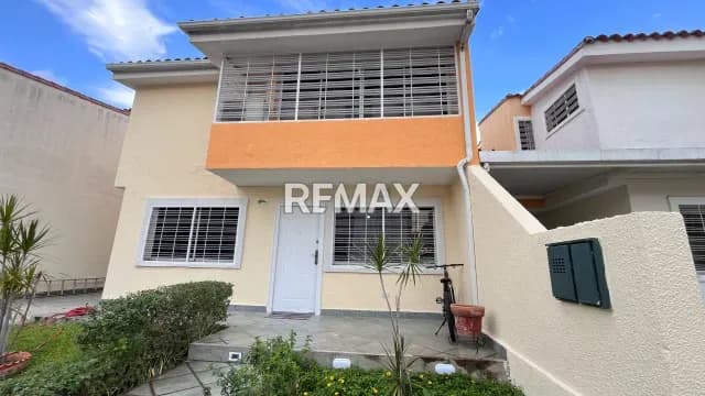 Townhouse en venta en la morita I