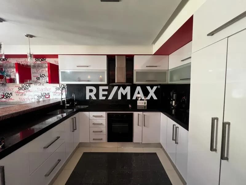 En venta apartamento actualizado de 158 m2 en el conjunto La Mar Suites