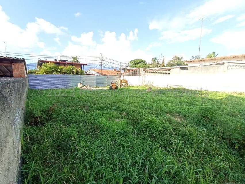 Terreno (Residencial) en Venta en Charallavito, Distrito Metropolitano