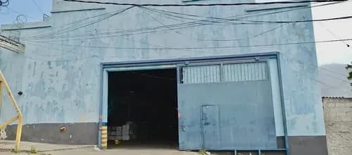Galpon Venta Catia Los Flores 820 M2, 1 Baño, 1 Ambiente Acropolis
