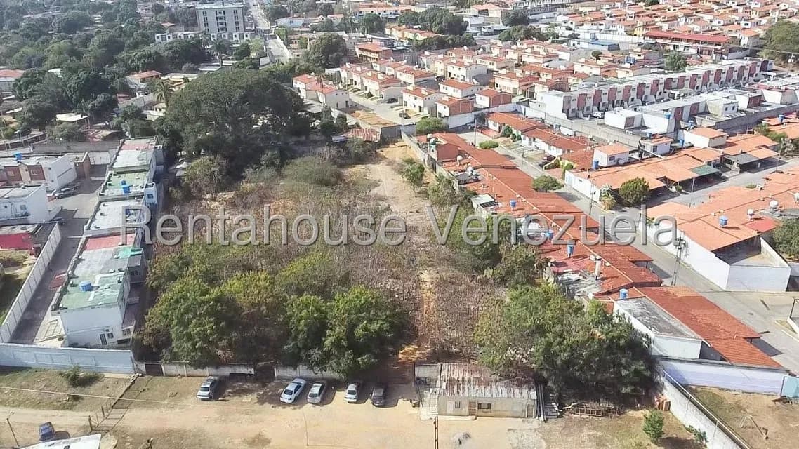 Terreno (Residencial) en Venta en La Piedad Norte, Lara