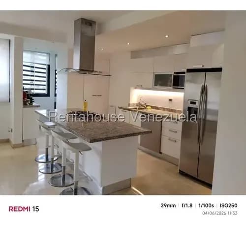 Nb Apartamento En Venta En Los Samanes Con Ascensor Privado 26-21439