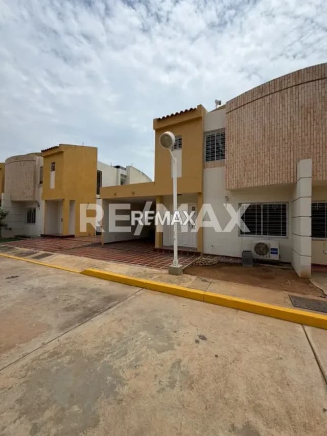 Casa en alquiler en Villa Bahia del lago