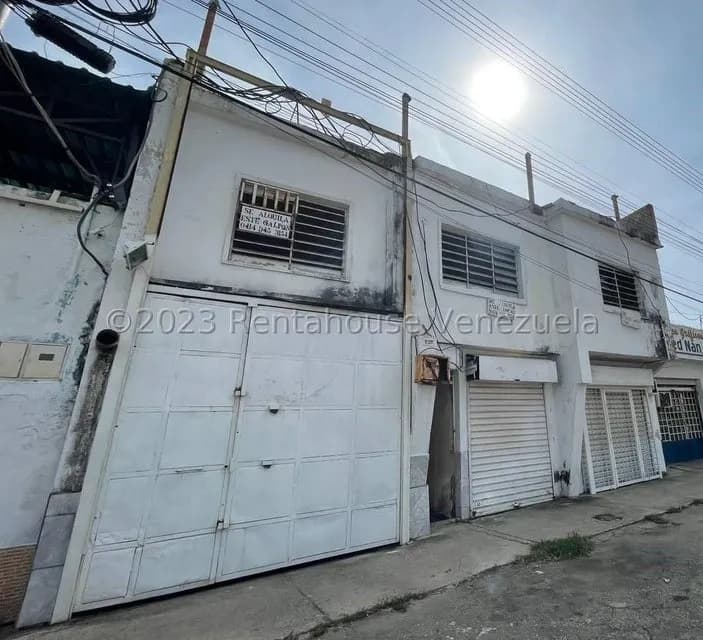 Comercial (Galpon - Deposito) en Venta en 23 de Enero, Aragua