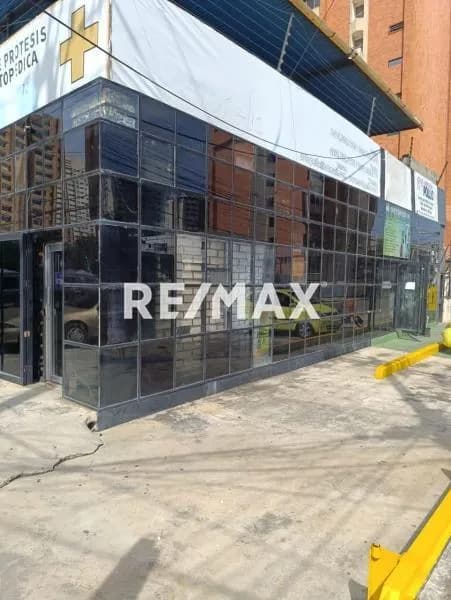 venta Esquina Comercial Ubicada en sector las Mercedes