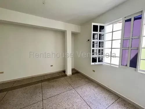 Lcda. Milagros Carrasquel Local Alquiler Barquisimeto Lara Zona Centro Economica Comercial Economico Código Inmobiliaria Rent-a-house 26-19323