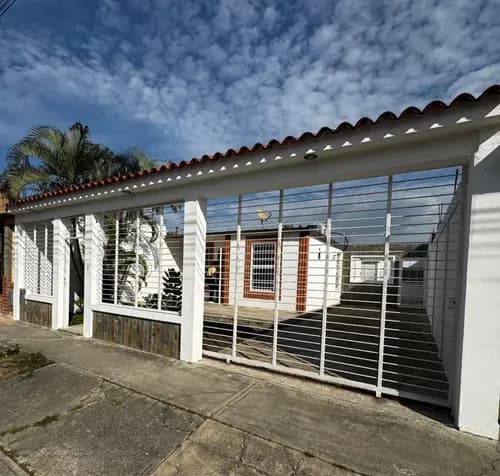 Juan Carlos Rodríguez Vende Hermosa Casa En Ciudad Alianza Guacara
