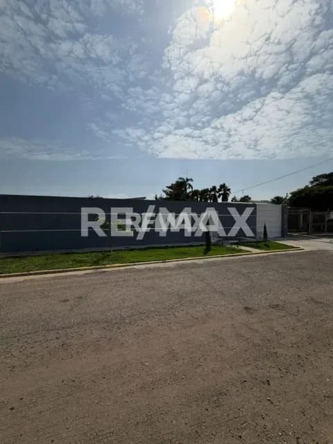 CASA EN VENTA EN URB. IRAMA ZONA NORTE EN MARACAIBO