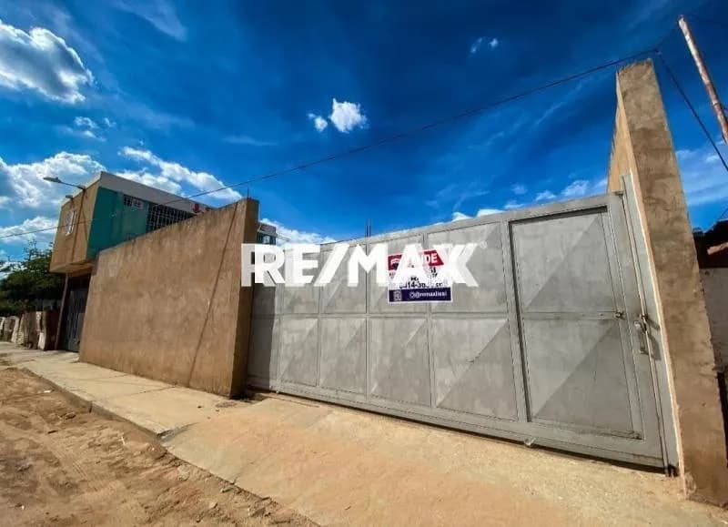 Se vende Local Comercial vía la Concepción, zona Oeste