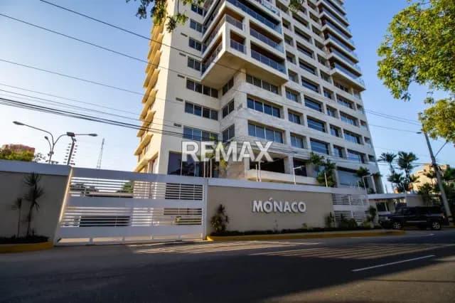 VENDO APARTAMENTO EN MONACO AV EL MILAGRO
