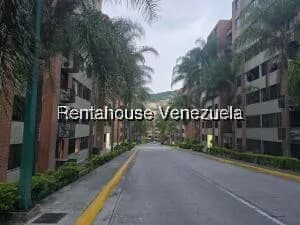 Apartamento (1 Nivel) en Alquiler en Los Naranjos Humboldt, Distrito Metropolitano