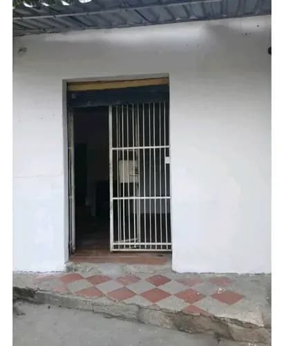 Alquiler De Local En Maracay Sector El Piñonal Ye. 998819