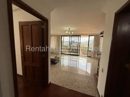 Af- De Oportunidad, Apartamento En Venta En Lomas De Las Mercedes, Balcones Con Vista Panorámica, 4 Habitaciones Con Baño Interno, 4 Puestos De Estacionamiento, 1 Apartamento Por Piso