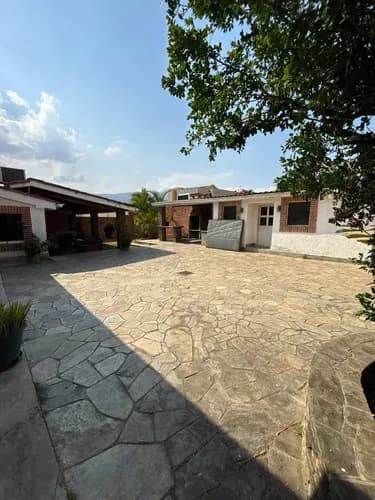 Venta De Exclusiva Quinta De Una Planta Vil La Laguna Club Colinas De Guataparo Wp:319122