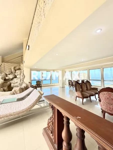 Penthouse residencias bleu marine suites