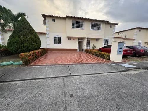Se Vende Casa En Villas De Buenaventura Guarenas