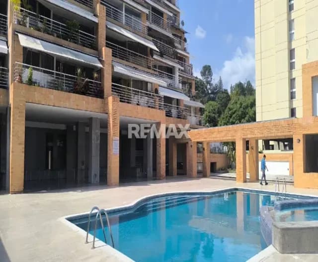 En alquiler bello y confortable apartamento en Los Samanes