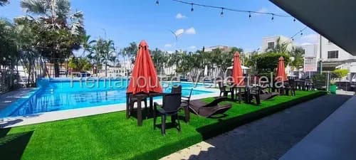 Casa En Venta De Niveles Ubicada En Cabudare Av Ribereña En Conjunto Privado