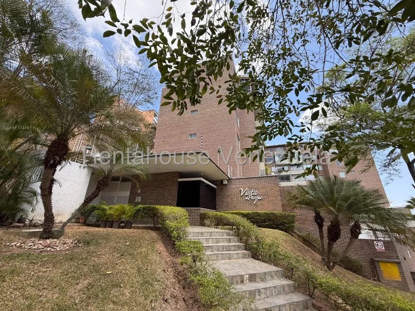 Apartamento (1 Nivel) en Alquiler en Lomas del Sol, Distrito Metropolitano