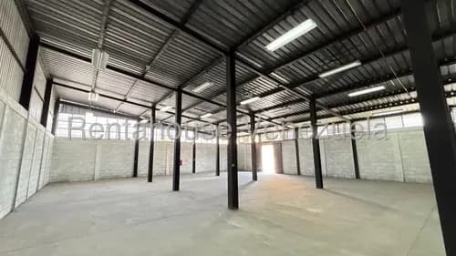 Daniela Linarez Vende Edificio A Estrenar De 2 Niveles, Ventanales Panorámicas, 4 Oficina, Mostrador, Habitación, Cocina ,6 Baños, Sistema Contra Incendio, Centro De Barquisimeto