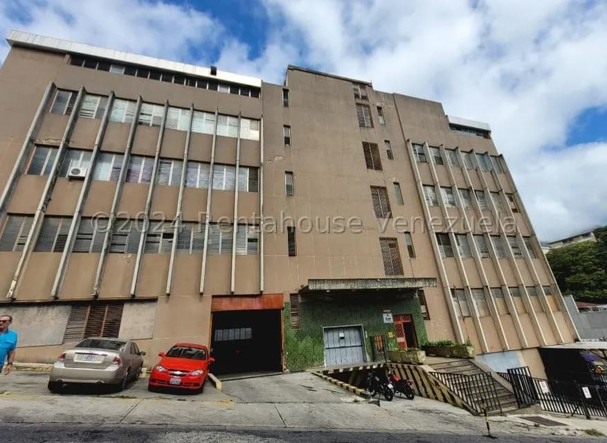 Comercial (Galpon - Deposito) en Alquiler en Boleita Sur, Distrito Metropolitano