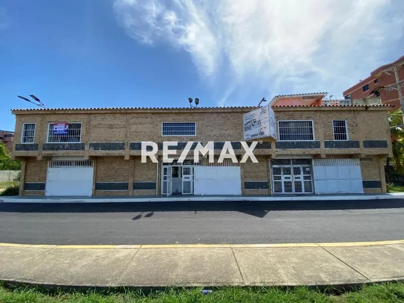 En venta Locales Comerciales, en Tucacas