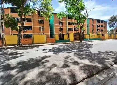 Venta Apartamento Resid. Araguaney, Urb. Parque Valencia