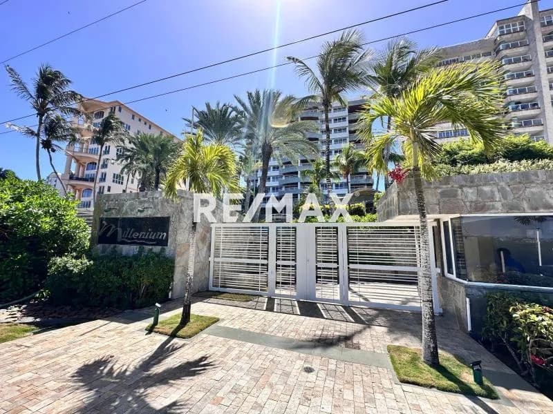 EN VENTA MAJESTUOSO APARTAMENTO CON VISTA AL MAR, EN LA CARACOLA - ISLA DE MARGARITA