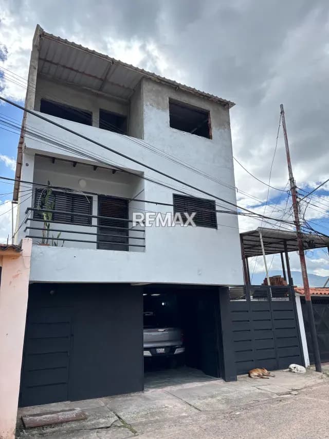 Edificio de Uso Mixto
