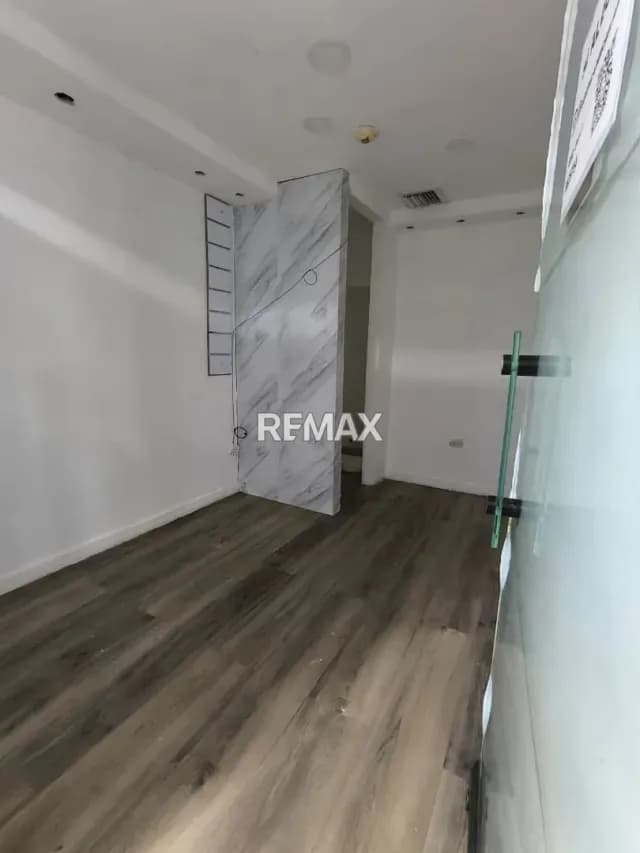 ALQUILER DE LOCAL COMERCIAL PEQUEÑO EN EL VIÑEDO