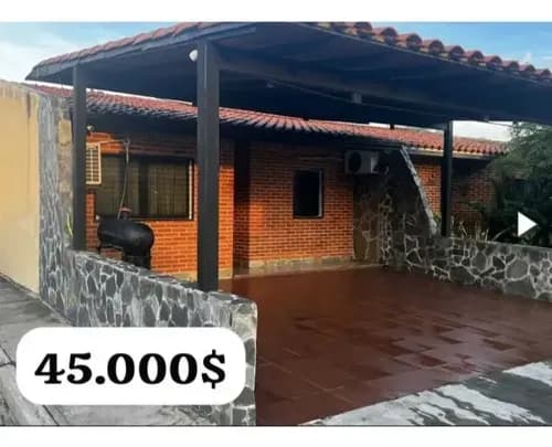 Casa En Venta San Diego. Yr0018