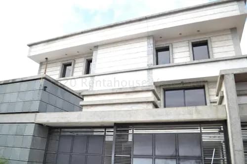 Casa En Venta - Elena Marin - Mls 26-1257