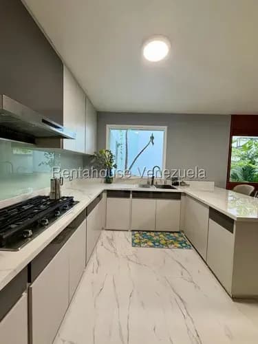 Casa En Alquiler En Santa Paula, 26-19477