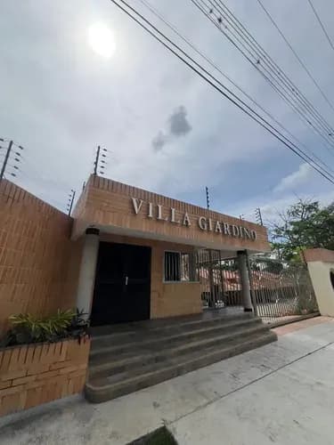 (gb989) En Venta Town House En Colinas De Guataparo Res Villa Giardino