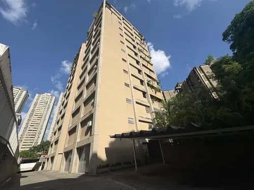 Apartamento En Alquiler De 146m2 Av. Ppal. De Sebucán Caracas
