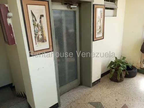 Hermoso Y Cómodo Apartamento En Venta. Urb. Bello Monte.