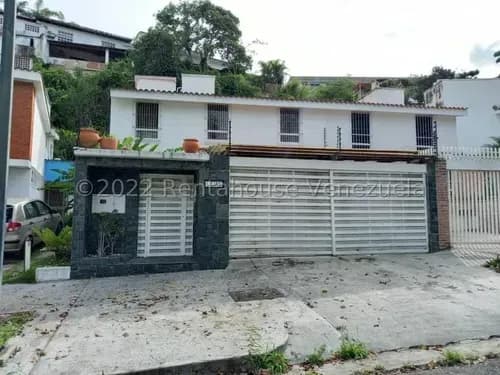 Amplia Casa En Alquiler En La Urb. Caurimare #26-14869 Ug