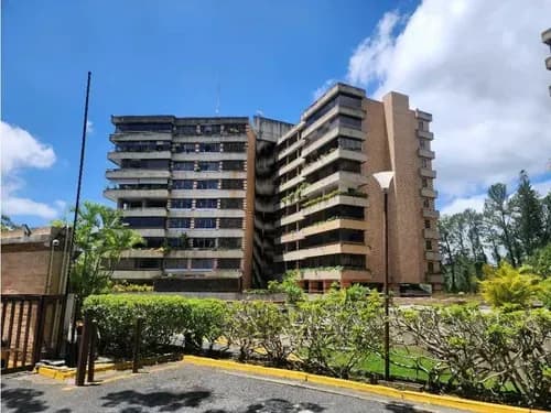 Se Vende Apto. 310mt2 3 H+s/3b+s Y 1/2/3e Y Maletero La Lagunita