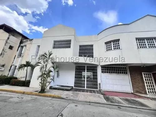 Hermoso Y Lujoso Townhouse Listo Para Mudarse Ubicado En Villas Tropicale #26-6917 Rm