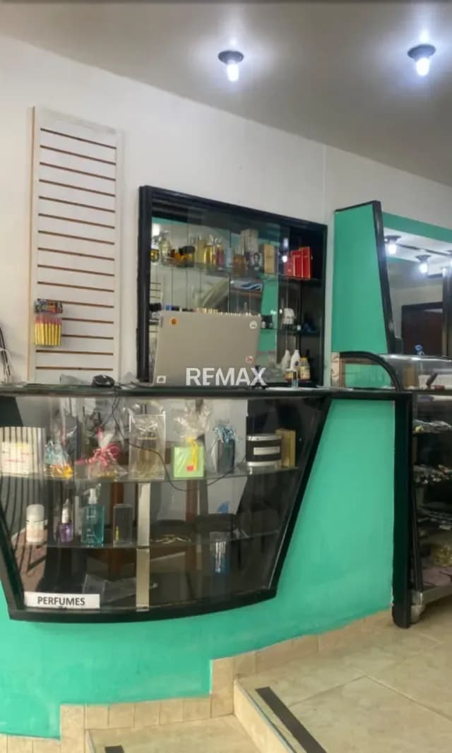 Alquiler Local con Mobiliario para barbería o peluquería