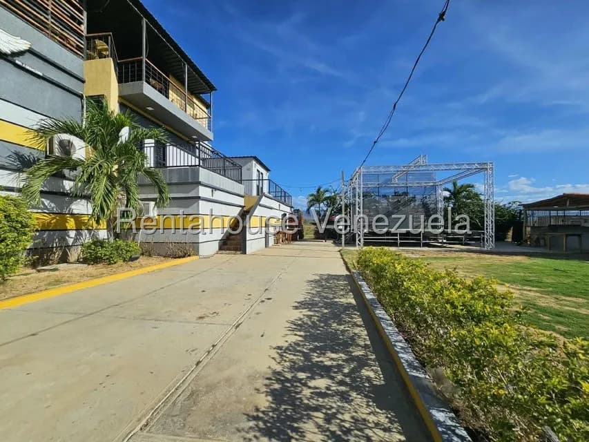 Comercial (Local Comercial) en Venta en Intercomunal Coro La Vela, Falcon