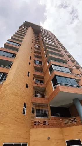 Yr Alquilo Apto En El Bosque Res Risbel En Calle Cerrada Con Vigilancia