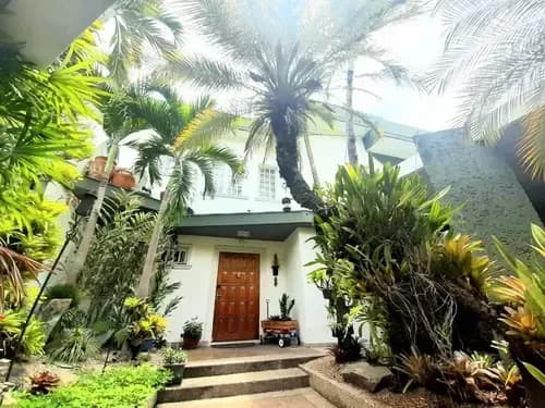 Urbanización Miranda. Se Vende Extraordinaria Casa Ih6